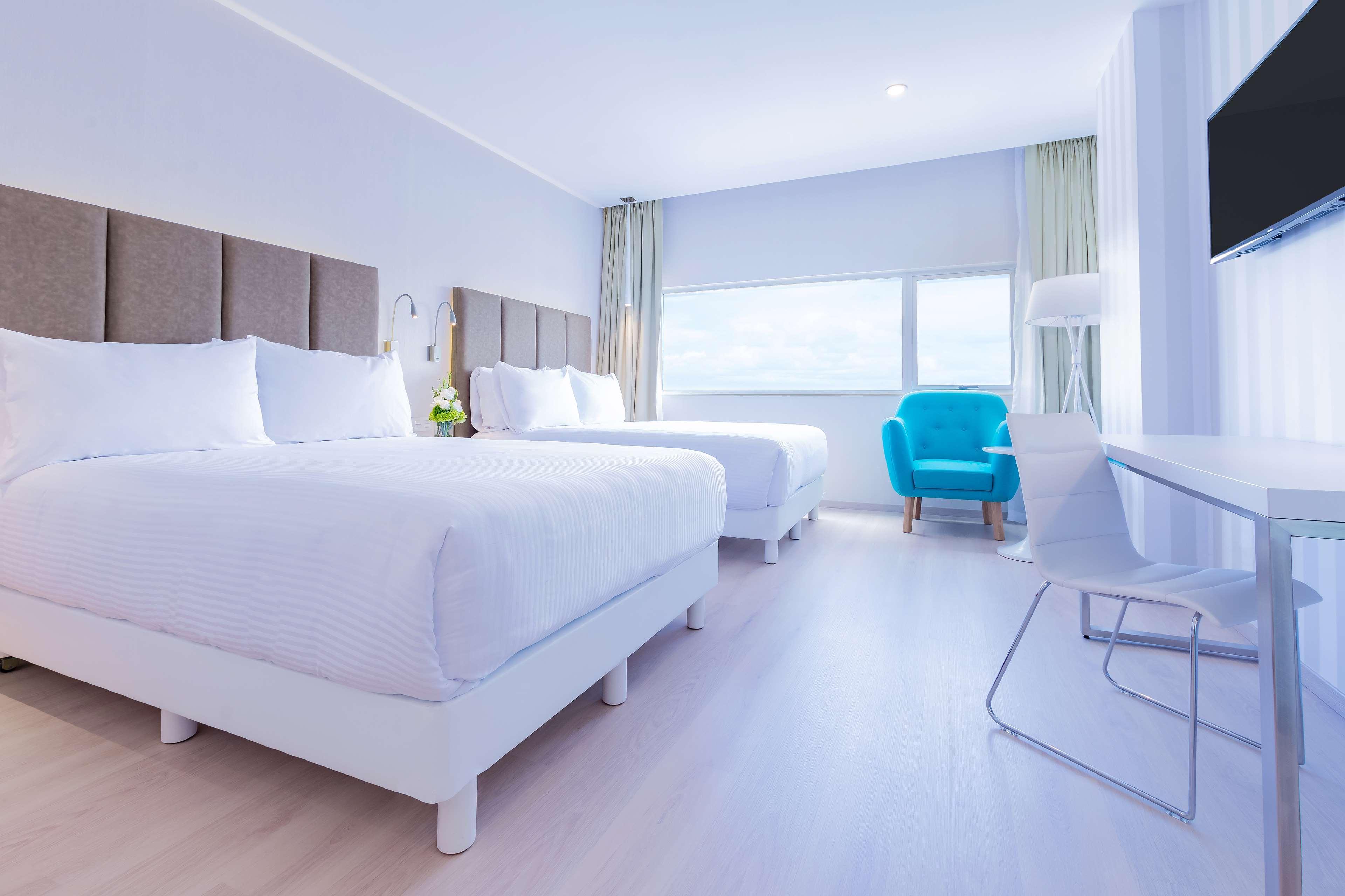 Nh Puebla Finsa Hotell Exteriör bild